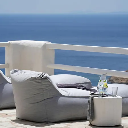 Super One In Super Paradise Áno Merá