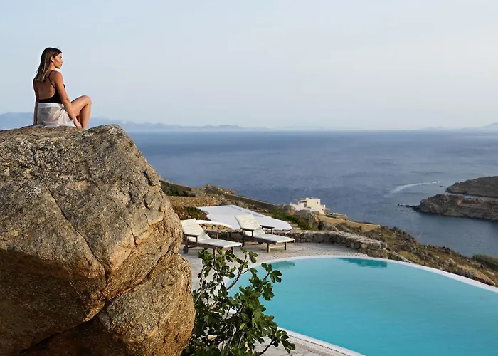 Super One In Super Paradise * Άνω Μερά