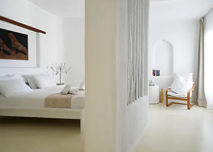 Super One In Super Paradise * Άνω Μερά